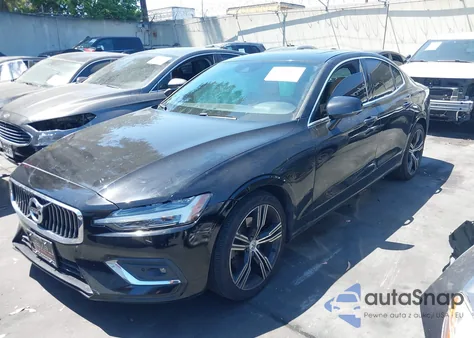 2019 Volvo S60 T5 Inscription z USA, uszkodzony, nr VIN 7JR102FL7KG017987